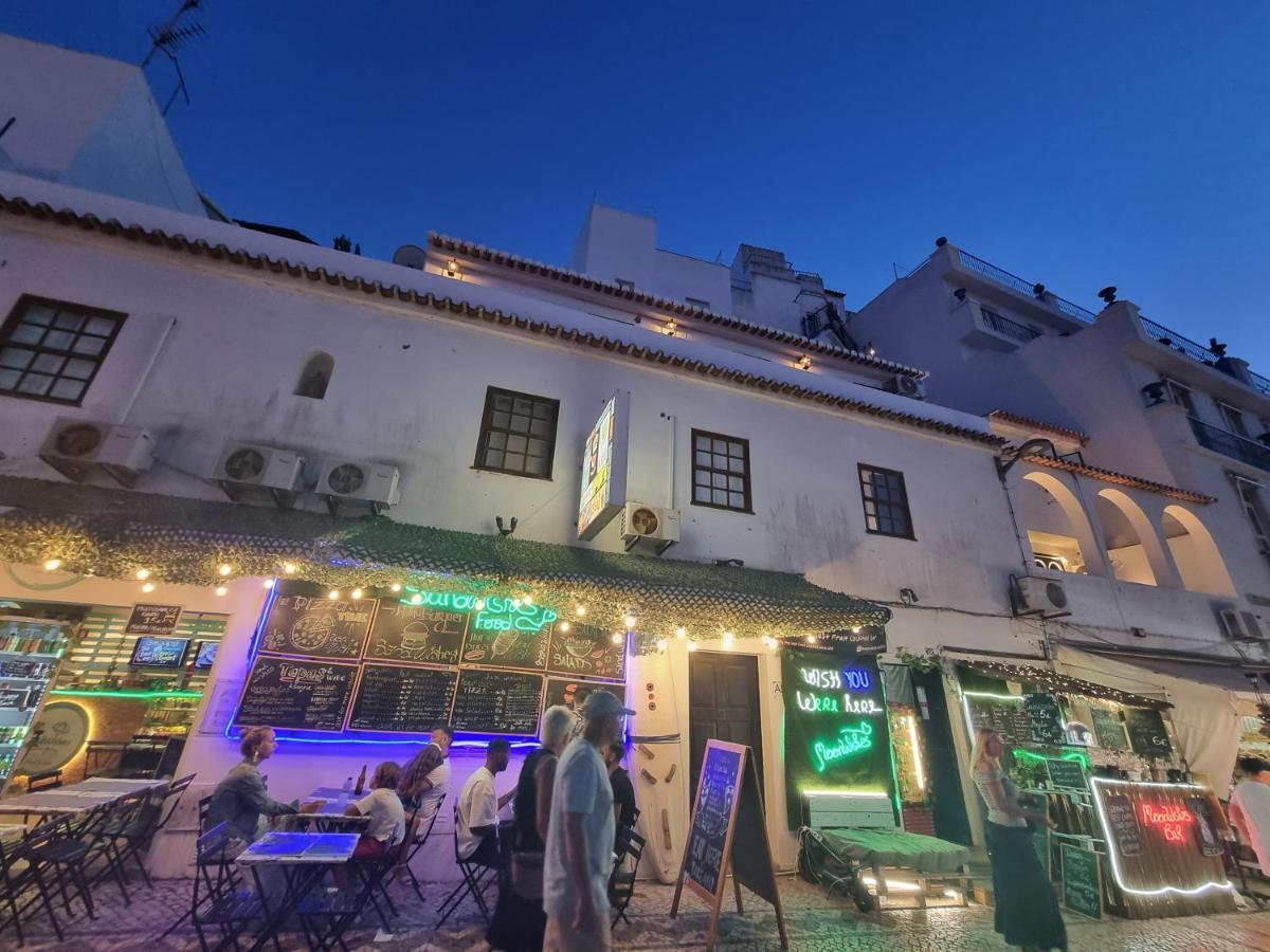 אלבופיירה Wonder Charm Guesthouse מראה חיצוני תמונה